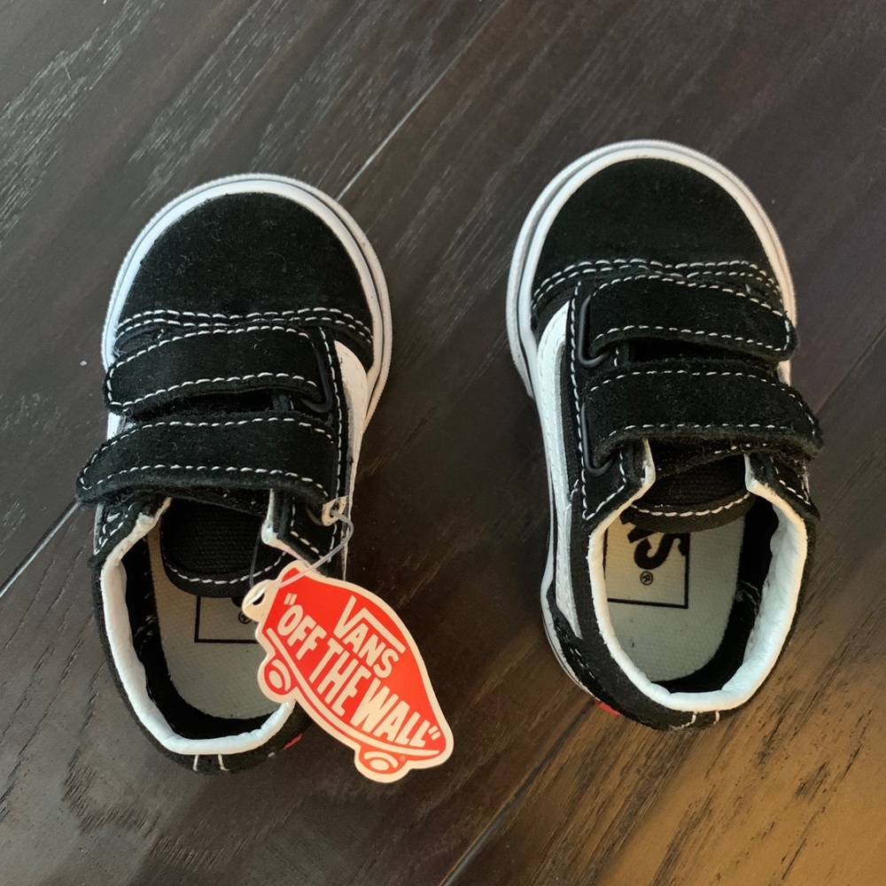 Vans sneakers for baby, Size 3, NWT
